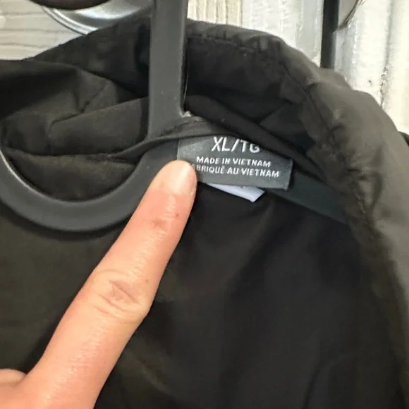 New Balance Men's Dark Puffer Jacket - Picture 3 of 3